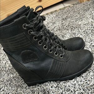 Sorel Women's Dark Gray Combat Boots